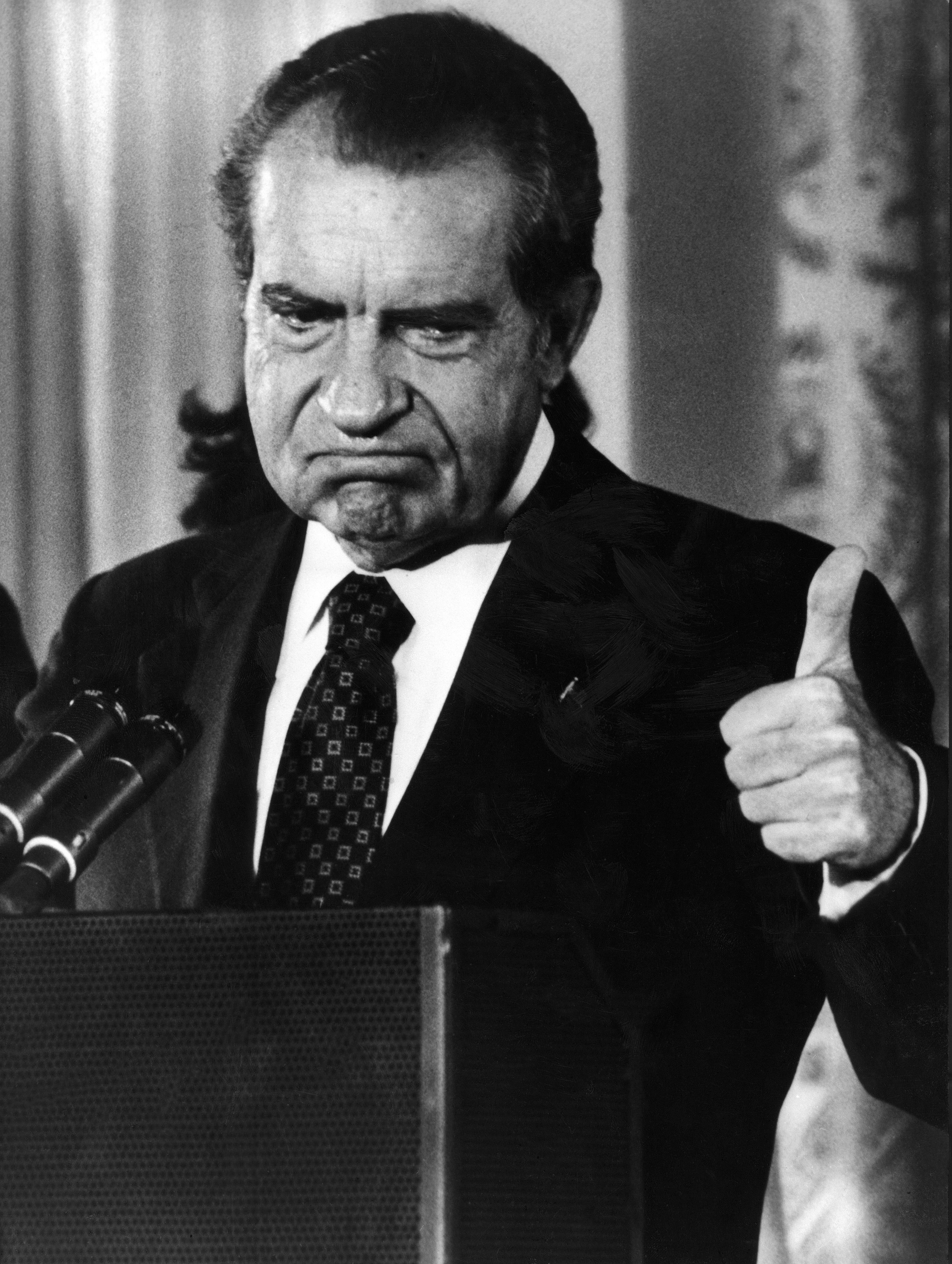 http://marijuanapolitics.com/wp-content/uploads/2016/03/nixon-thumbs-up.jpg